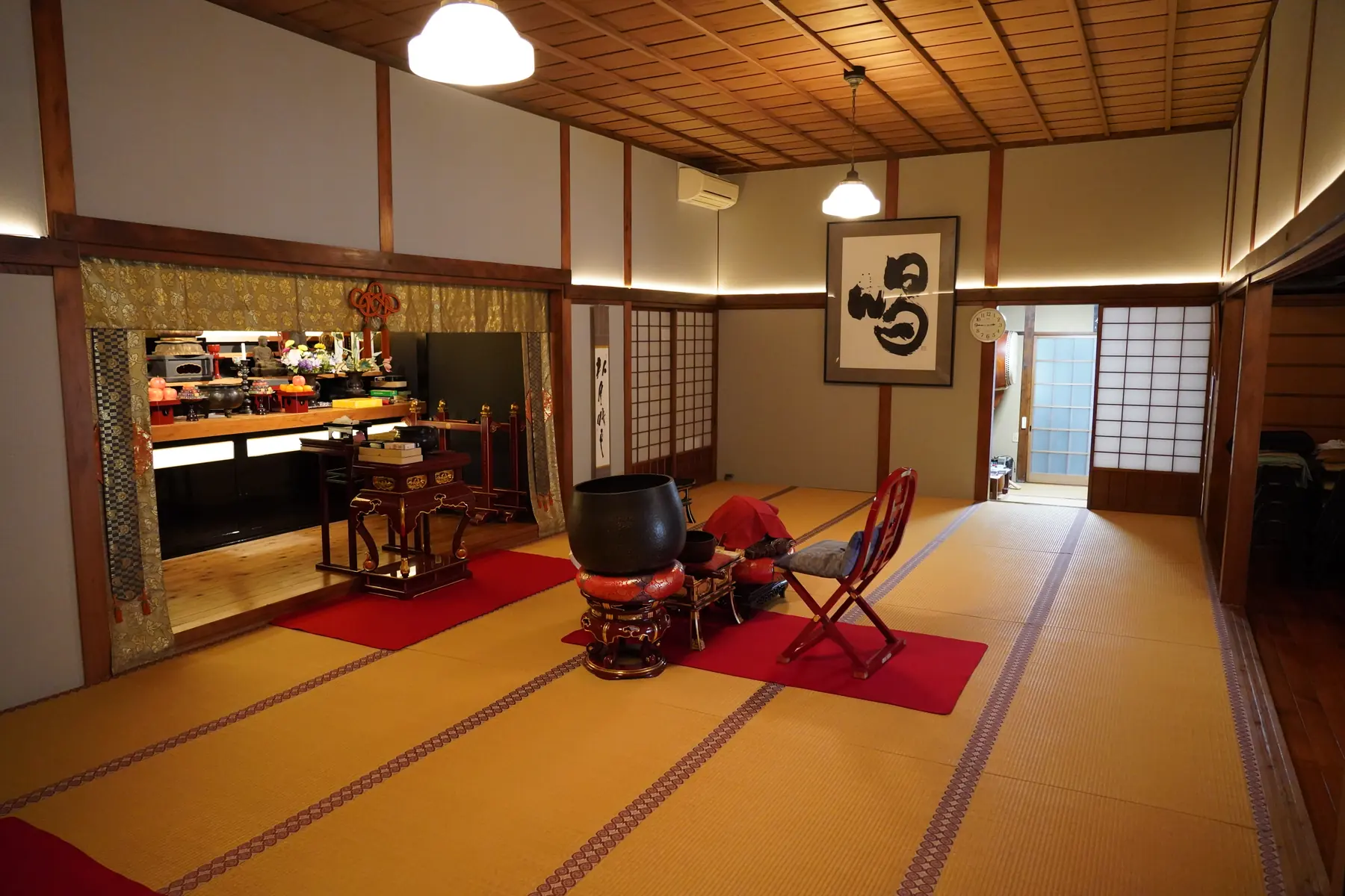 法要の相談ができる正慶寺の本堂